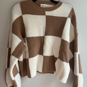 Checkered brown cream sweater
